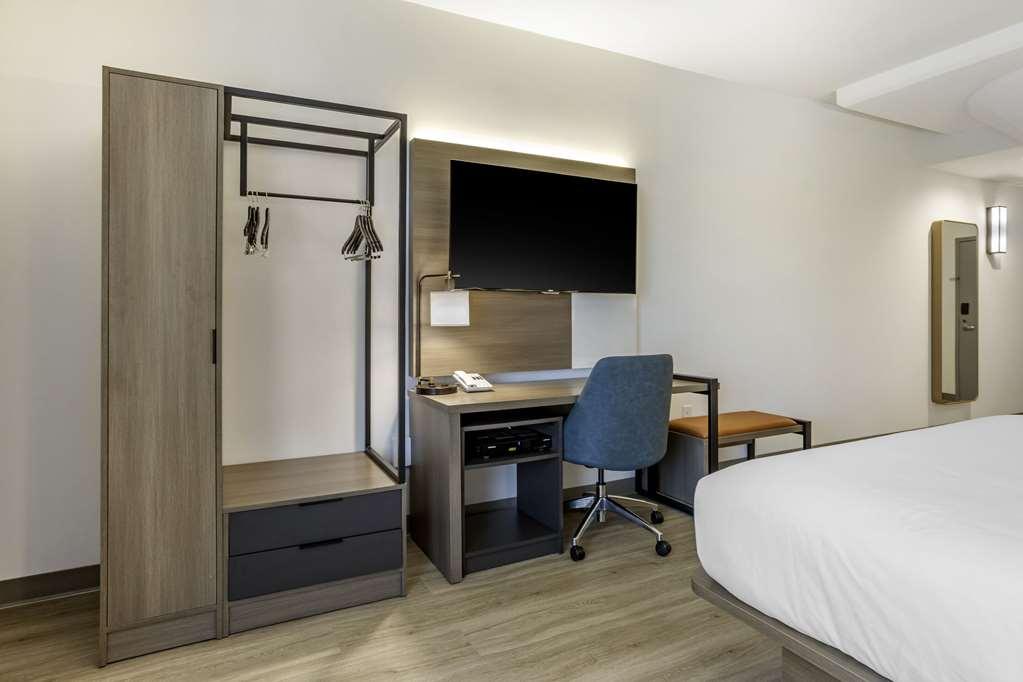 Comfort Inn & Suites Newark Liberty International Airport Habitación foto